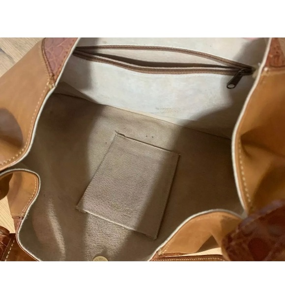 Genuine Calfskin Large Leather Shoulder Purse - Picture 8 of 9